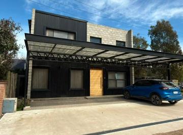 Casa · 258m² · 4 Ambientes · 1 Cochera · Casa a La Venta en Open Door