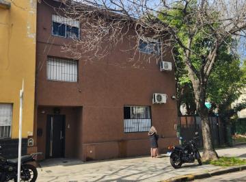 PH de 3 ambientes, Coghlan · Muy Lindo PH 1er Piso Al Frente