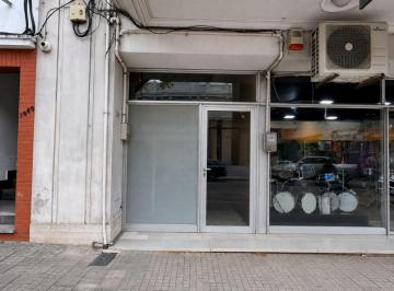Local comercial · 262m² · Amplio Local Comercial en Alquiler