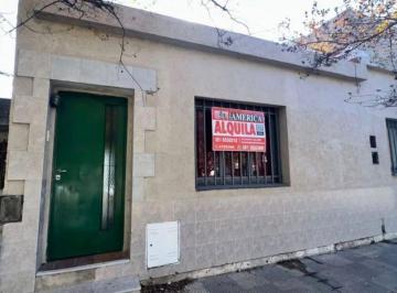 Casa de 4 ambientes, Córdoba · ¡Casa en Alquiler de 2 Dorm. + Patio con Habitacion de Deposito en Barrio Patricios!