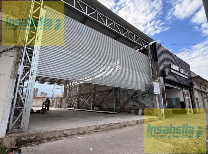 Local comercial · 333m²