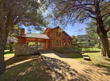 Casa · 126m² · 3 Ambientes · 2 Cocheras · Country Chumamaya Casa de Sol a Sol