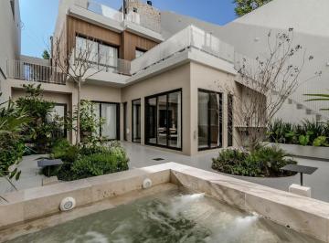 Casa · 300m² · 4 Ambientes · 2 Cocheras · Casa en Villa Devoto