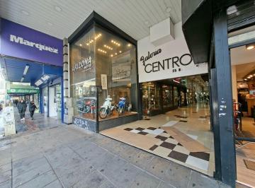 Local comercial · 60m² · 1 Ambiente · Local Comercial Moron Centro