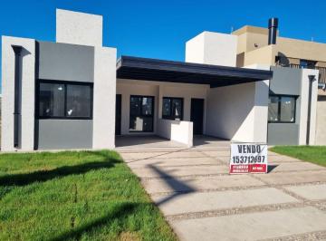 Casa de 3 ambientes, Villa Allende · Casa en Venta - Barrio Norte 1 - Villa Allende - 2 Dorm.