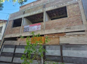 Edificio de 7 ambientes, Ciudad de Mendoza · 25 de Mayo y Barcala.