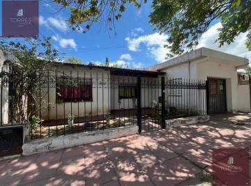 Casa · 131m² · 4 Ambientes · 1 Cochera · Venta Casa en Villa Mercedes San Luis - 2 Habitaciones - 2 Baños