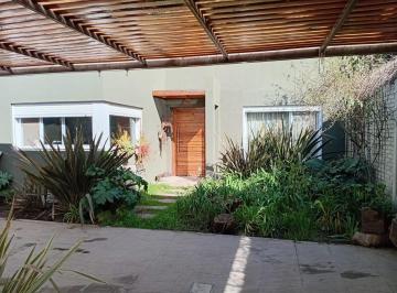 Casa · 175m² · 2 Dormitorios · 2 Cocheras · Casa en Bahia Blanca