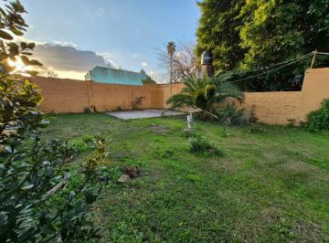 Casa de 4 ambientes, San Isidro · Casa 4 Ambientes. - Gran Lote 416 m² - Jardin con Sol Toda La Tarde - Posibilidad de Ampliacion
