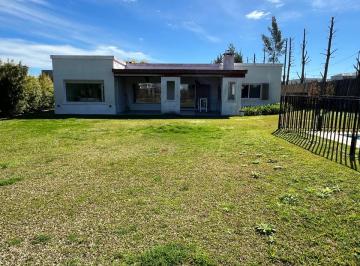 Casa de 5 ambientes, Tigre · Muy Linda Casa Toda en Una Planta! 3 Dorm. Más Dependencia de Servicio y Pileta de Natación