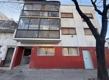Departamento de 2 ambientes, Floresta · A Pasos Metrobús 2 Amb Cocina Living Dormitorio Lavadero