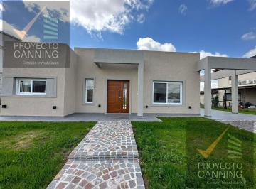 Casa · 125m² · 4 Ambientes · Venta de Casa en Barrio Santa Ines Canning