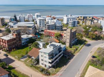 Departamento · 44m² · 2 Ambientes · 1 Cochera · Departamento en Venta 2 Ambientes en Mar de Ostende, Pinamar a Una Cuadra del Mar