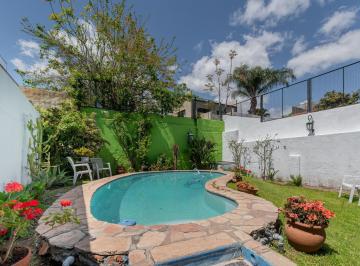 Casa · 280m² · 6 Ambientes · 2 Cocheras · En Venta Floresta Casa 4 Dorm. Pileta Parrilla Jardin