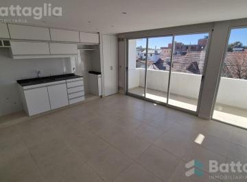 Departamento · 45m² · 2 Ambientes · 1 Cochera · Dos Ambientes con Cochera en Pleno Centro de La Lucila