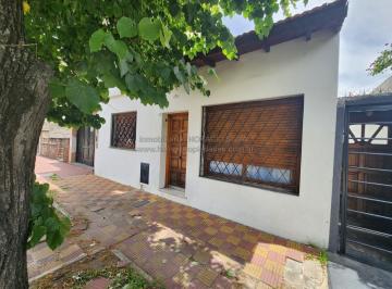 Casa · 88m² · 3 Ambientes · Casa en Valentin Alsina