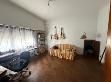 PH · 145m² · 4 Ambientes · 1 Cochera · PH 3 Dorm. con Dependencia y Cochera en Venta en Flores, Capital Federal, Buenos Aires