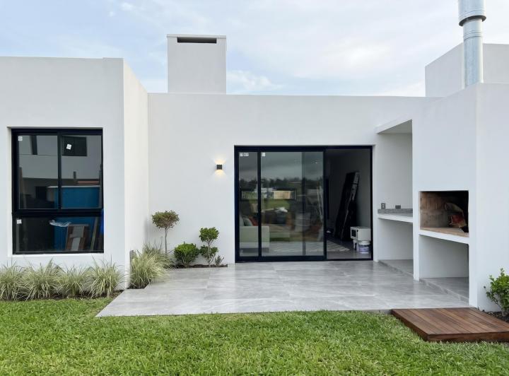 Casa · 116m² · 3 Ambientes · 2 Cocheras