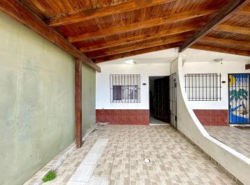PH · 60m² · 4 Ambientes · 1 Cochera · Triplex en Contrafrente