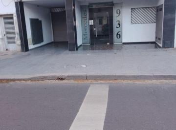 Garage , Floresta · Cochera de 16 m² en Alquiler en Floresta. Portón Levadizo Automatizado