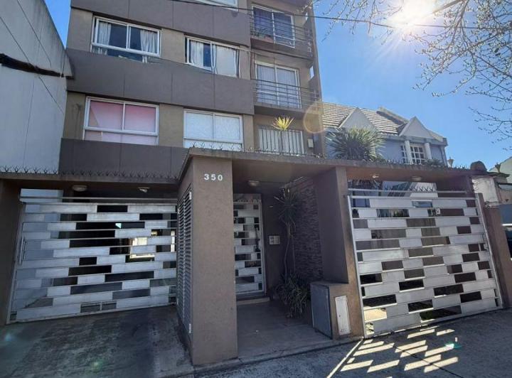 Departamento · 45m² · 3 Ambientes · 1 Cochera