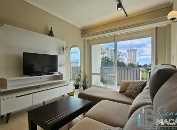 Departamento · 50m² · 2 Ambientes · Venta Departamento 2 Ambientes Al Frente con Balcon y Dependencia | Vista a Plaza Colon