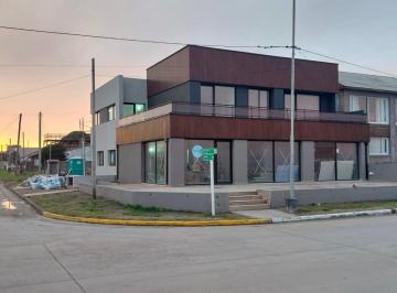Departamento · 105m² · 3 Ambientes · 1 Cochera · Venta | Duplex 3 Ambientes a Estrenar en Santa Clara del Mar, con Vista Al Mar.