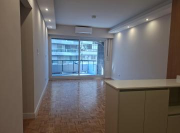 Departamento de 3 ambientes, Balvanera · Venta Departamento 3 Ambientes con Balcón. Balvanera. Remodelado a Nuevo.