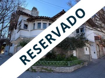 Casa · 186m² · 5 Ambientes · 1 Cochera · Chalet 5 Amb. Apto Uso Profesional