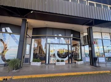 FPI-FPI-2392_2 · Local de 195 m en Paseo Comercial