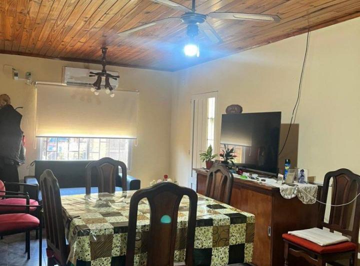 Casa · 80m² · 4 Ambientes · 1 Cochera