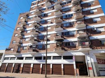 Departamento de 4 ambientes, Flores · Alquiler 3 Amb C/patio y Cochera