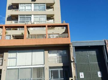 Departamento de 6 ambientes, Córdoba · Propiedad en Alquiler de Dos Dorm. Ubicado en Santiago del Estero 347