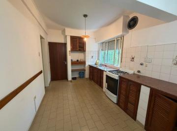 Casa · 140m² · 5 Ambientes · Casa en Gonnet - La Plata