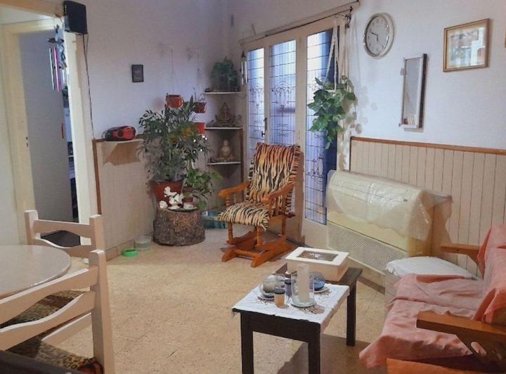 Casa · 180m² · 5 Ambientes · 1 Cochera