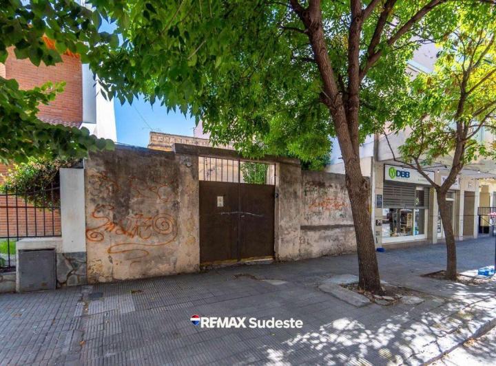 Terreno · 293m²