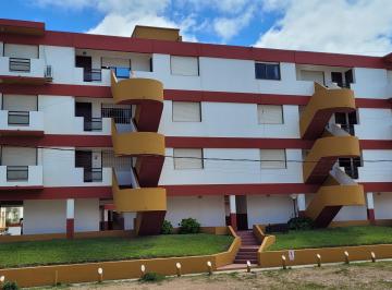 Departamento de 2 ambientes, Villa Gesell · Villa Gesell. Dto. Pasos Playa Primer Piso Frente. Cochera. Parrillas. Wi
