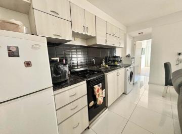 Departamento · 37m² · 2 Ambientes · Venta 2 Amb en 8° Piso C/balcón Lanus Oeste