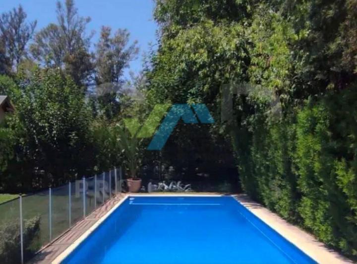 Casa · 170m² · 4 Ambientes · 1 Cochera