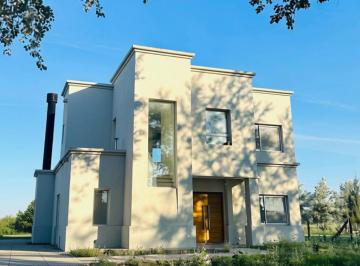 Casa de 4 ambientes, Brandsen · Casa en Venta Haras del Sur III. Excelente Estado. Dueño Directo. Acepta Financi