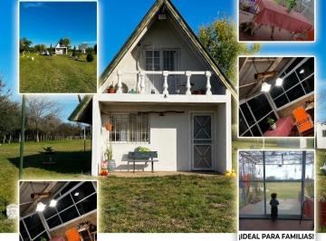 Casa de 4 ambientes, Mojones Norte · Vendo Campo con 2 Casas