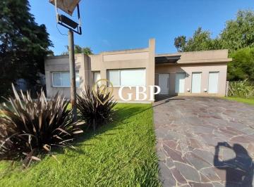 Casa · 135m² · 4 Ambientes · 2 Cocheras · Casa en Venta en Canning Barrio Malibu