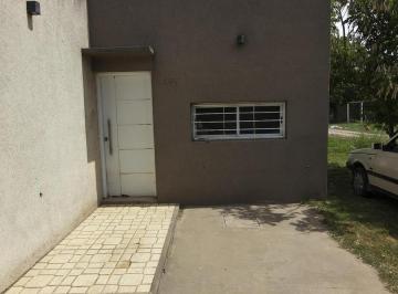 Casa · 69m² · 4 Ambientes · Casa 2 Dorm. y Gran Terreno