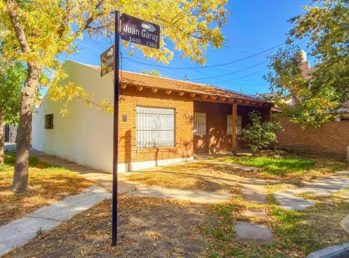 Casa · 147m² · 5 Ambientes · 1 Cochera