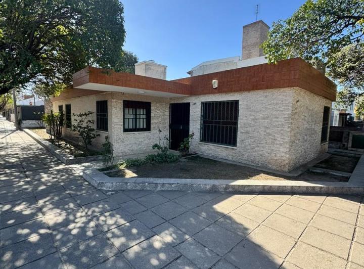 Casa · 285m² · 5 Ambientes