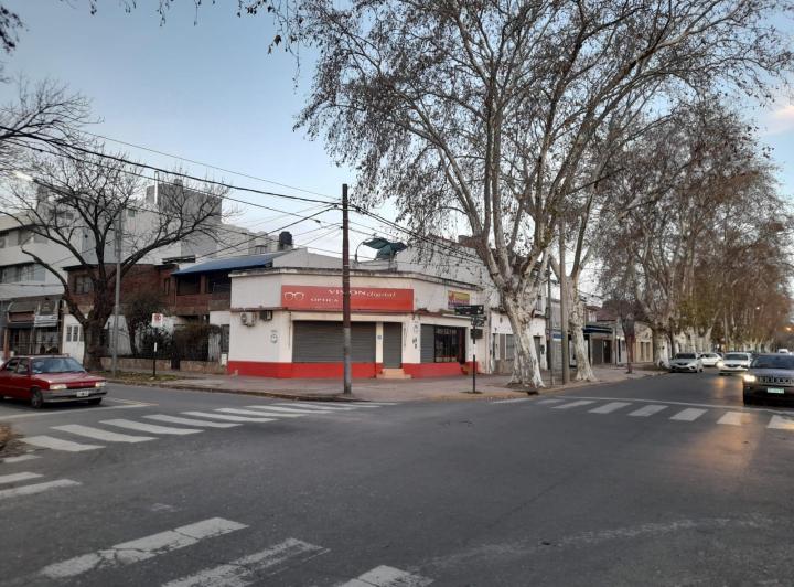 Local comercial · 65m²