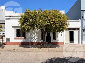 Casa · 134m² · 5 Ambientes · 1 Cochera · Casa Céntrica en San Pedro con Jardín y Gran Potencial de Desarrollo – 272 m² Fot 2 - Apto Credito