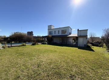 EQI-EQI-146_2 · Casa a La Venta en Santa Juana Canning