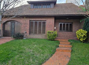 Casa de 4 ambientes, Mar del Plata · Casa de 3 Dorm., Escritorio Valor $1.800.000, en Alquiler en Divino Rostro