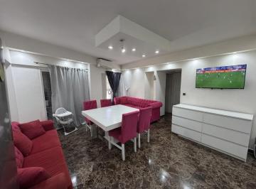 Departamento · 63m² · 3 Ambientes · Departamento en Venta - 3 Ambientes - Flores